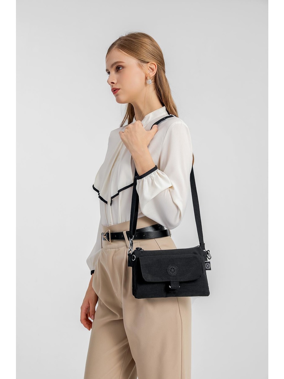 Smart Bags Kadın Postacı Çantası Krinkıl Kumaş 1147