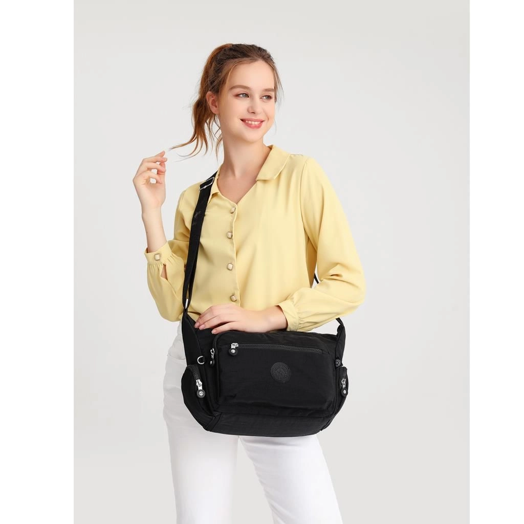 Smart Bags Kadın Postacı Çantası Krinkıl Kumaş 3167 Açık Gri